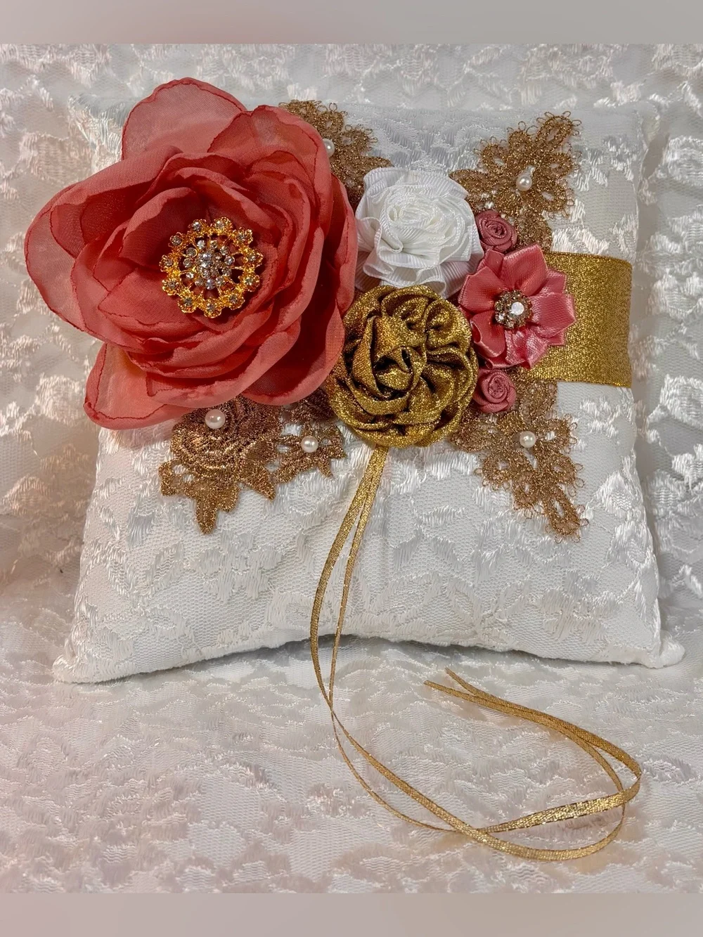🥂 Gold White and Rose Blush Ring Pillow and Flower Basket Set